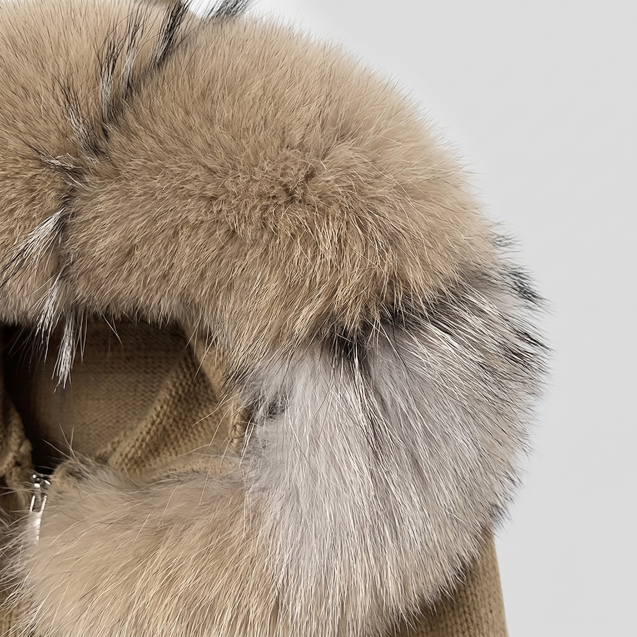 Detachable Fur-Collar Wool-Blend Jacket | LUVIERA
